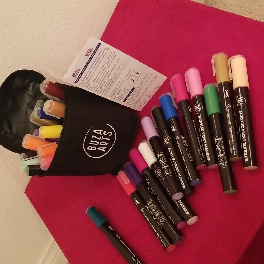 Acrylic paint marker